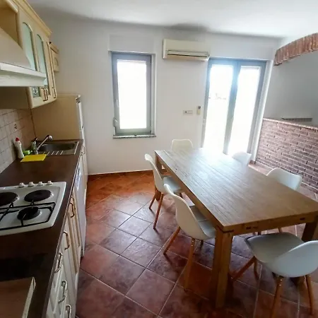Apartment Vipolze Family