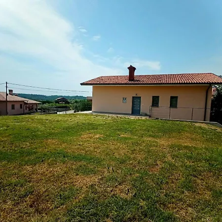 Vipolze Family Dobrovo